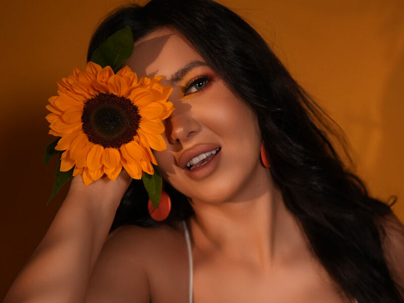 Finding the right good cam babes for twat kissing desires